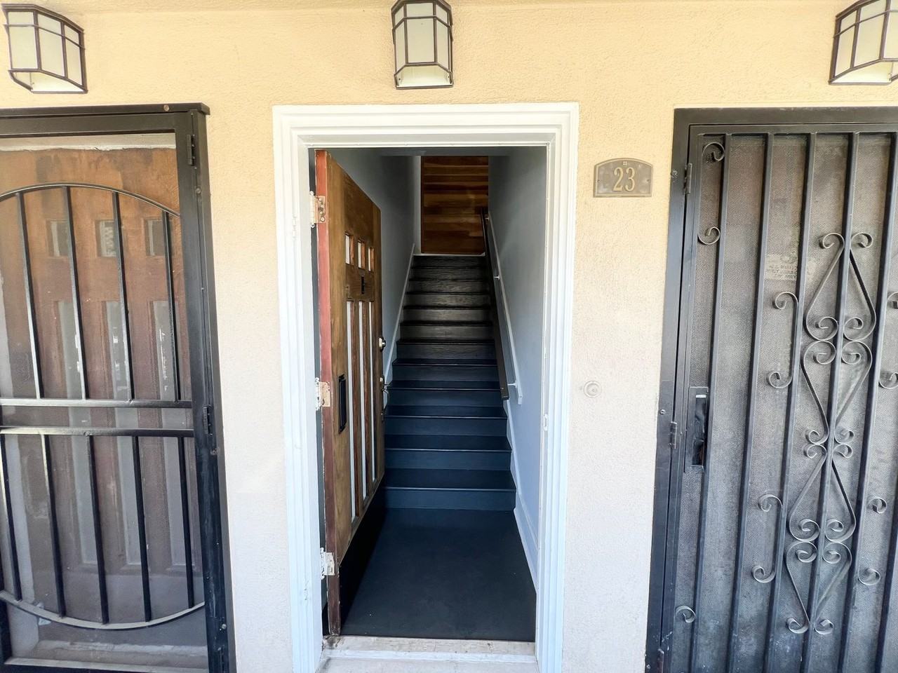 23 N Alboni Pl - Photo 2 of 21