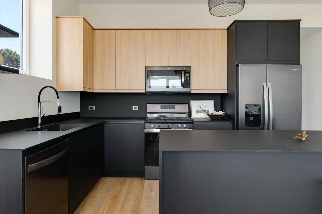 Lakeland Lofts Apartments - Photo 4 of 19