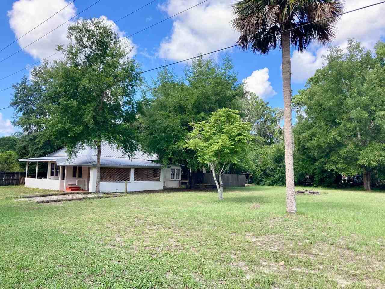 940 Ne 5th Ave - Photo 5 of 30