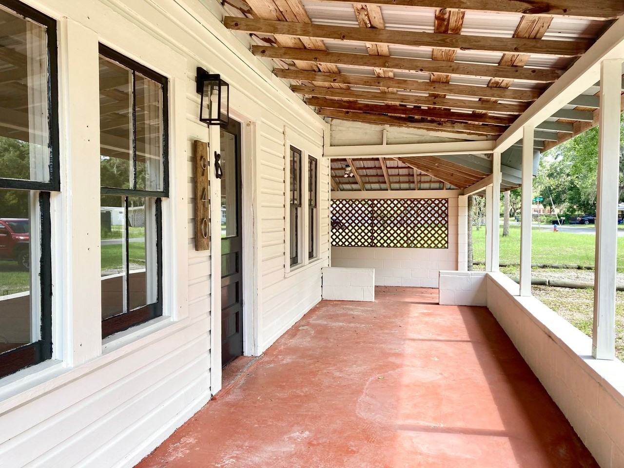 940 Ne 5th Ave - Photo 7 of 30