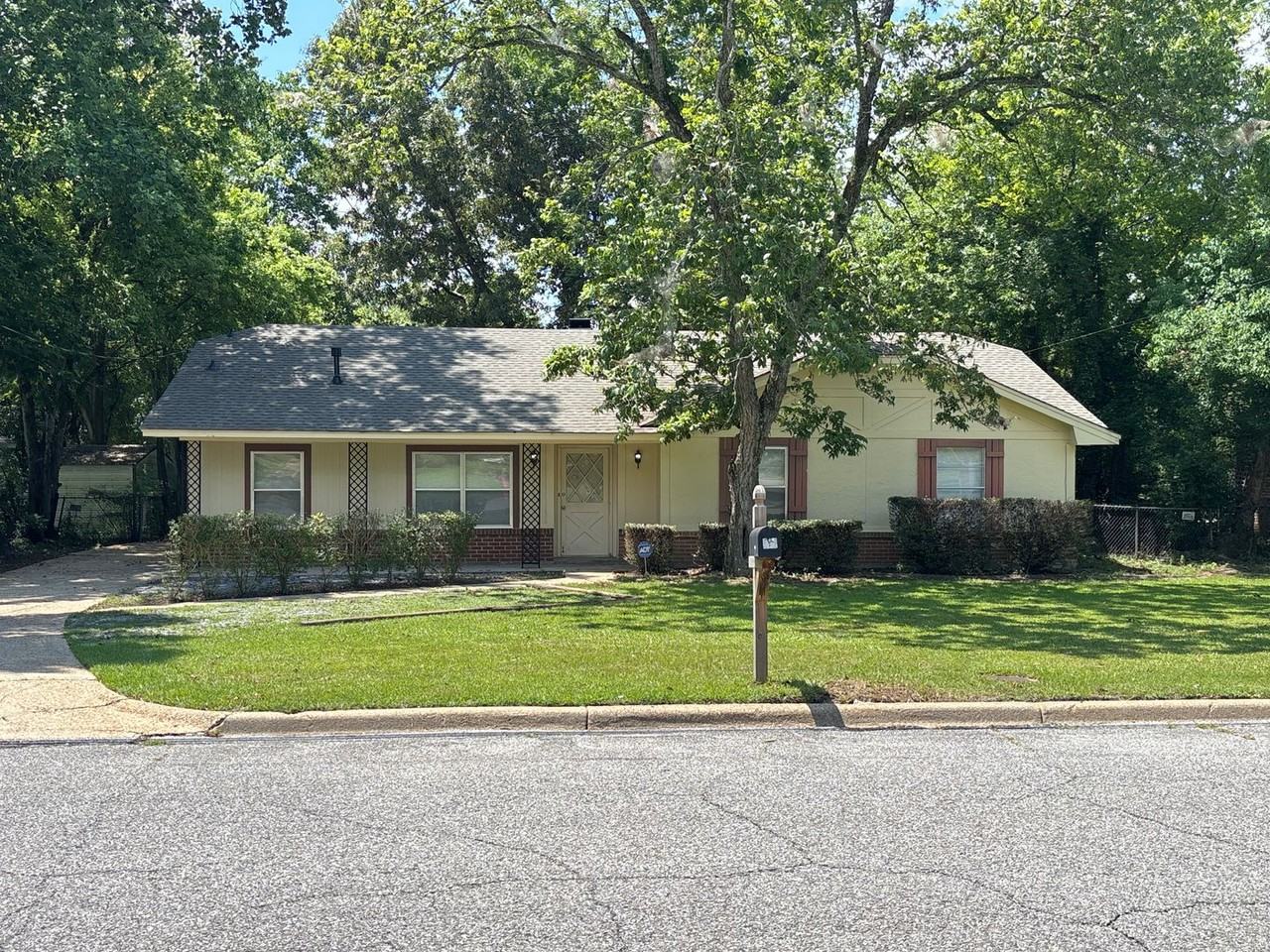 408 Glade Park Dr - Photo 2 of 25