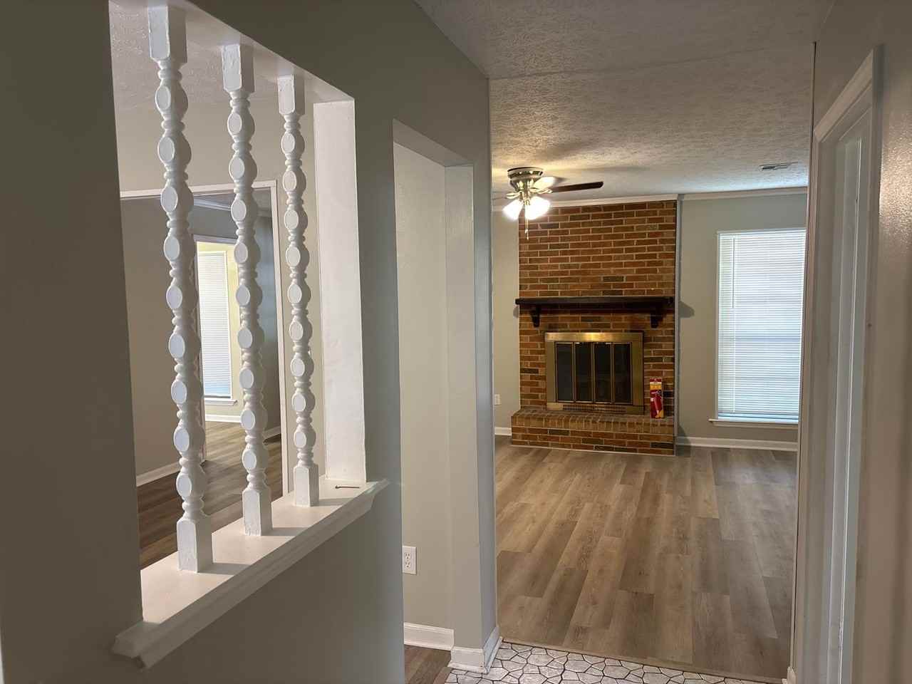 408 Glade Park Dr - Photo 4 of 25