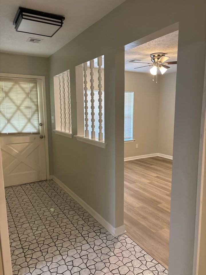 408 Glade Park Dr - Photo 7 of 25