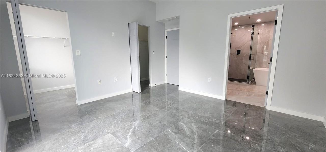 2146 Van Buren St - Photo 6 of 19