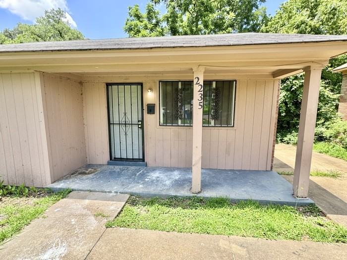 2235 Charjean Rd - Photo 3 of 16