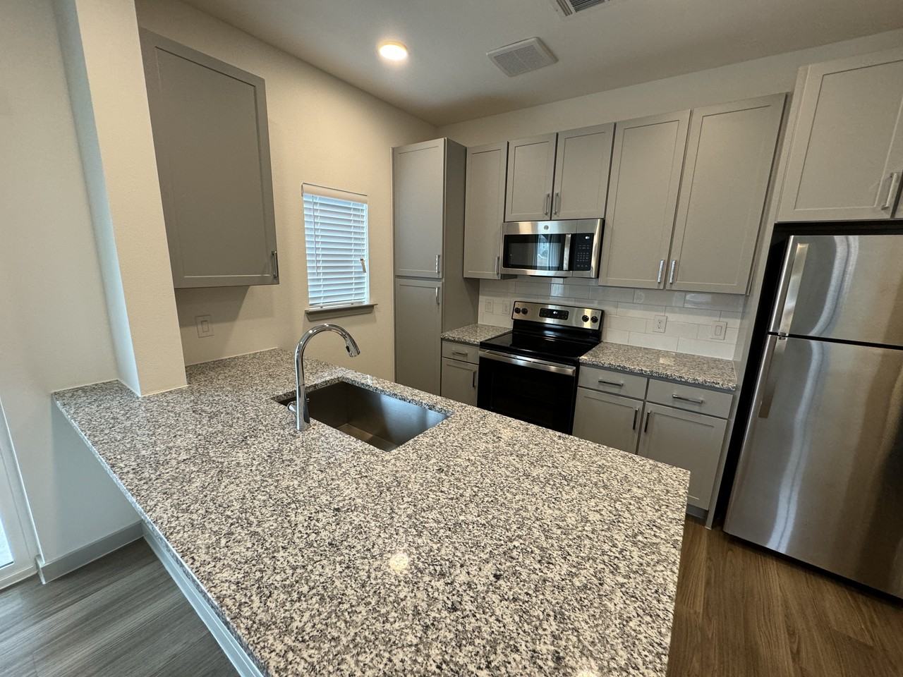 Gruene Vineyard Crossing & Gruene Ests - Photo 4 of 24