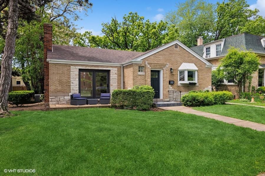 6434 N Leoti Ave #NA - Photo 2 of 32