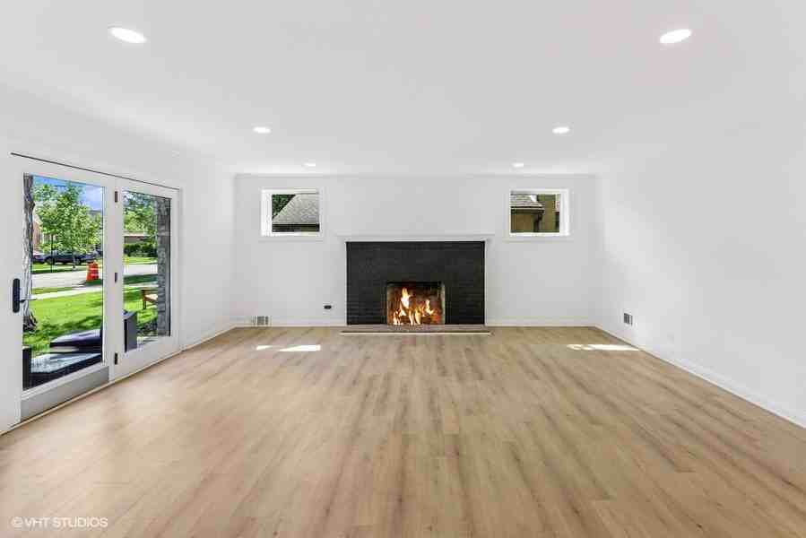 6434 N Leoti Ave #NA - Photo 3 of 32