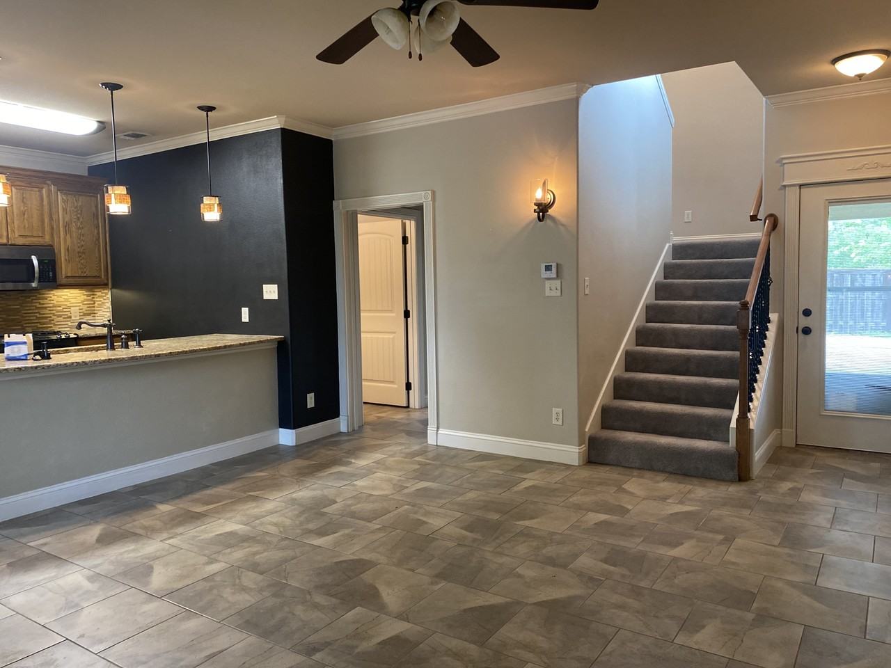 1003 Holden St #NA - Photo 2 of 9