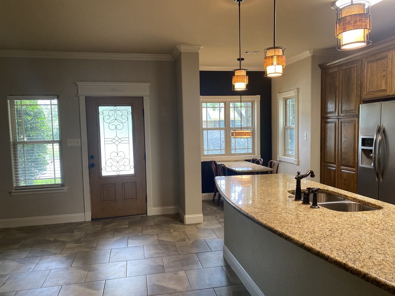 1003 Holden St #NA - Photo 3 of 9