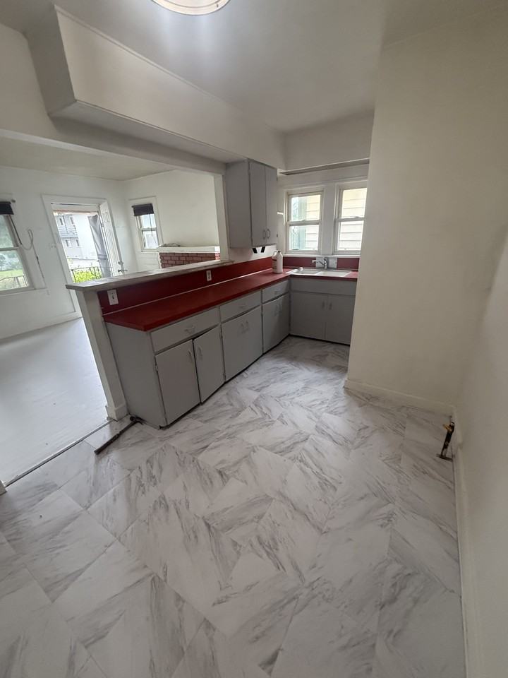 1133 E Lexington Dr #1133 - Photo 2 of 15