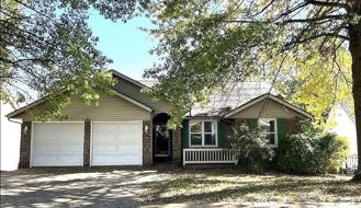821 W Rosewood Dr #NA - Photo 1 of 1
