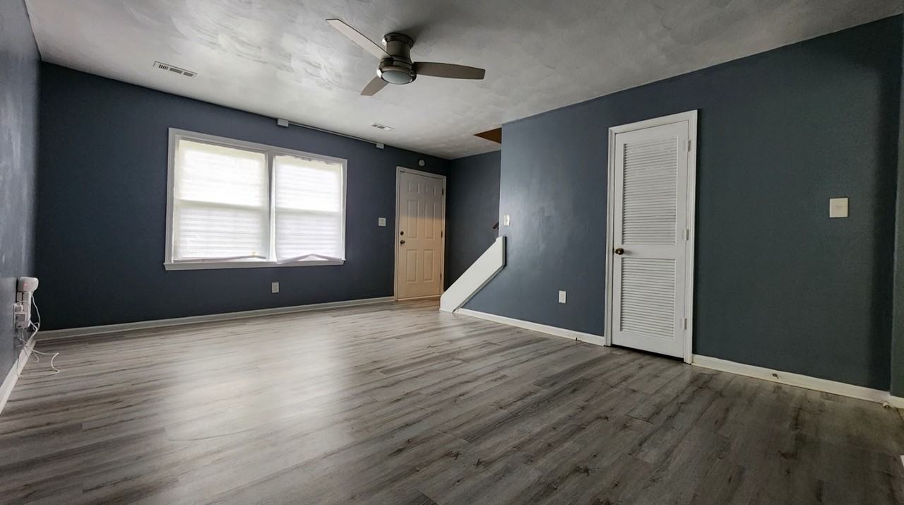 1339 Memphis St Se #NA - Photo 2 of 21