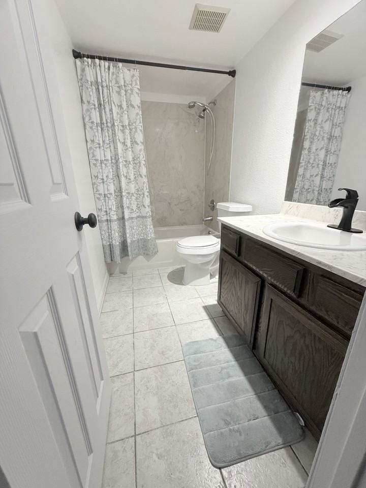 5025 N Carefree Cir #1 - Photo 6 of 9