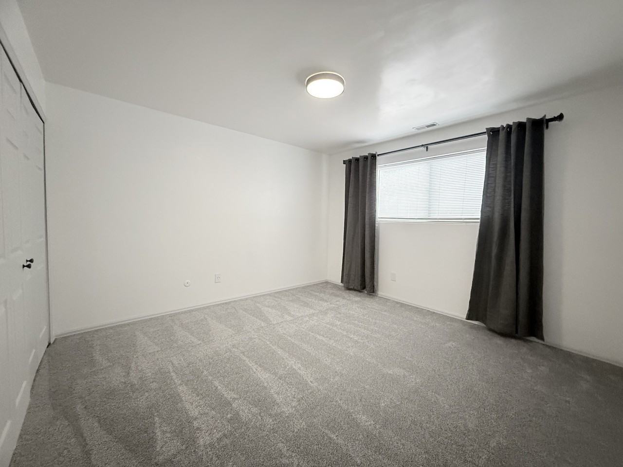 5025 N Carefree Cir #1 - Photo 4 of 9