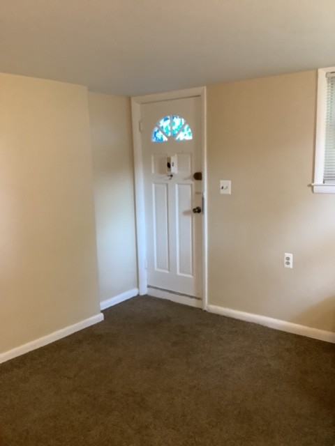 844 Cooks Ln - Photo 2 of 11