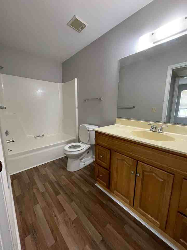 The 215 - Photo 6 of 10