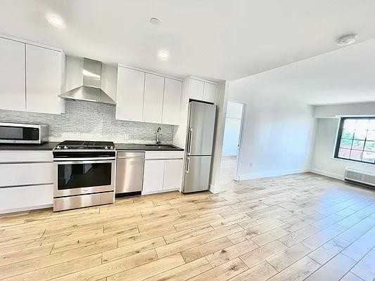 Myrtle Ave #5A - Photo 3 of 20