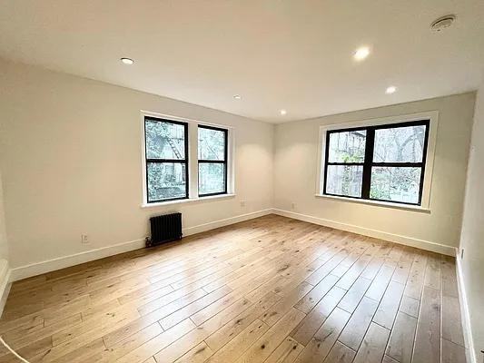 E 50th St #2H - Photo 7 of 20