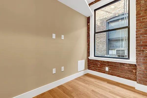 W 56th St #5E - Photo 5 of 20