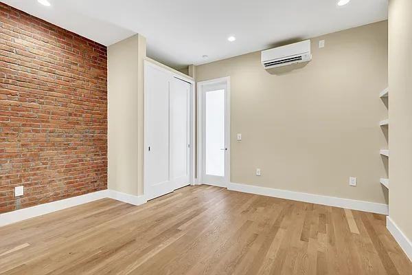 W 56th St #5H - Photo 3 of 20