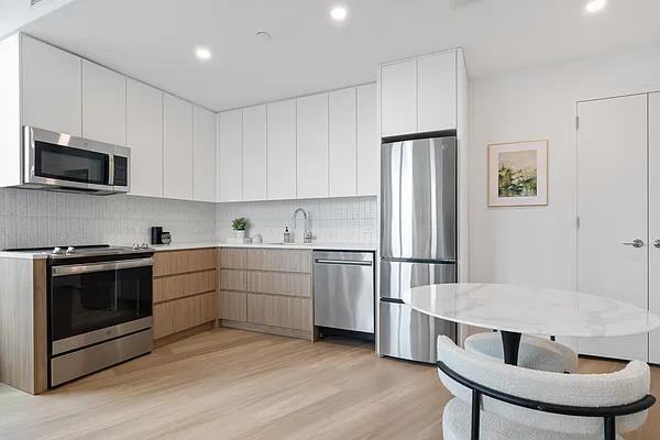 Waverly Ave #7C - Photo 2 of 20