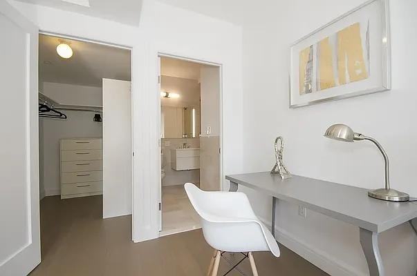 W 50th St #7F - Photo 3 of 20