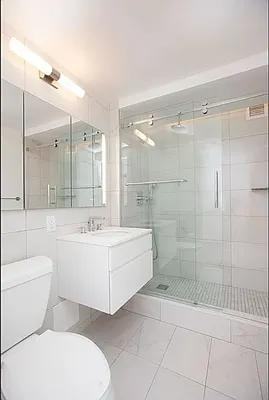 W 50th St #7F - Photo 4 of 20