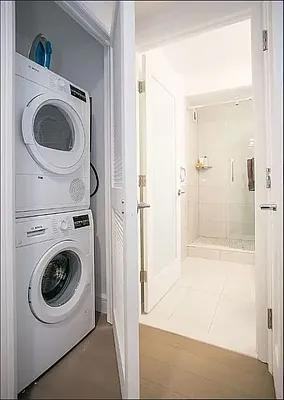 W 50th St #7F - Photo 7 of 20