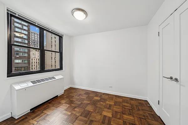 W 57th St #08F - Photo 5 of 20