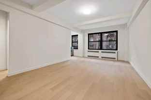 E 52nd St #8G - Photo 1 of 1