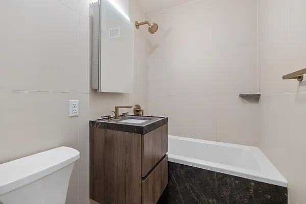 E 52nd St #8G - Photo 4 of 19