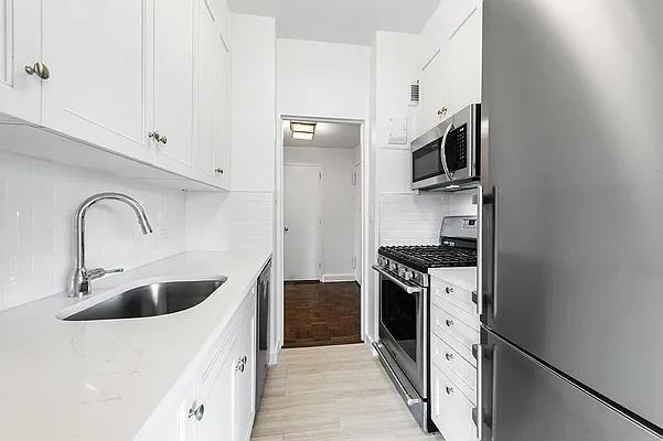 Park Ave #19C - Photo 5 of 12