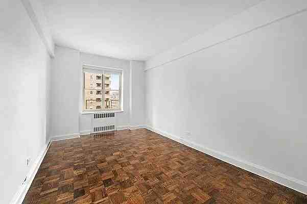 Park Ave #11C - Photo 5 of 9