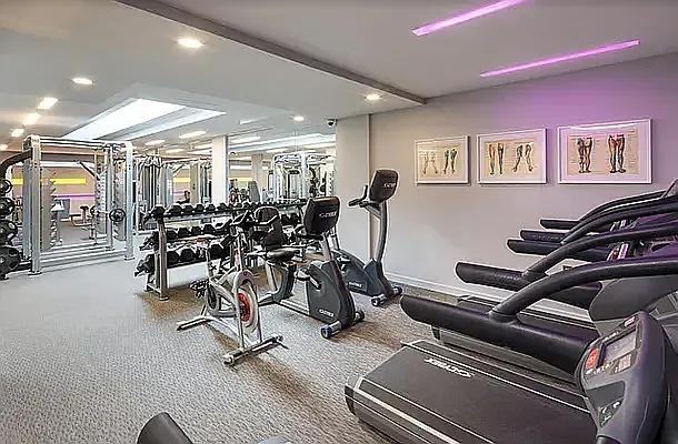 W 48th St #16C - Photo 6 of 20