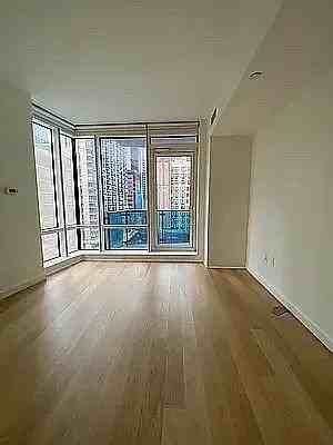 W 48th St #9C - Photo 4 of 20