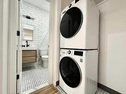 W 44th St #2F - Photo 6 of 16