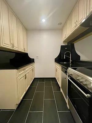 W 44th St #2F - Photo 7 of 16