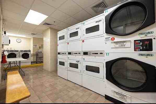 E 44th St #14D - Photo 5 of 20