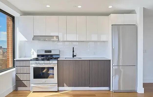 11th St #12A - Photo 2 of 12