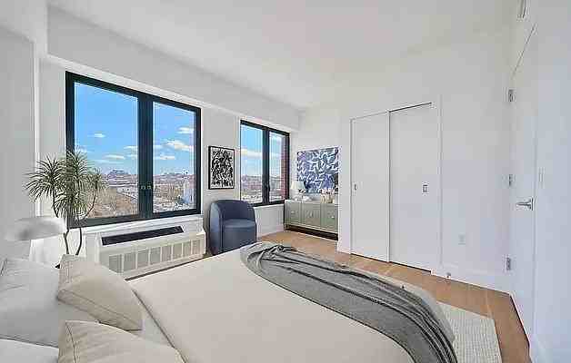 11th St #12A - Photo 4 of 12