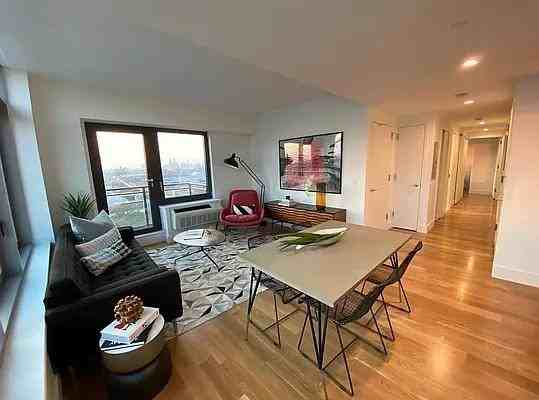 11th St #12A - Photo 6 of 12