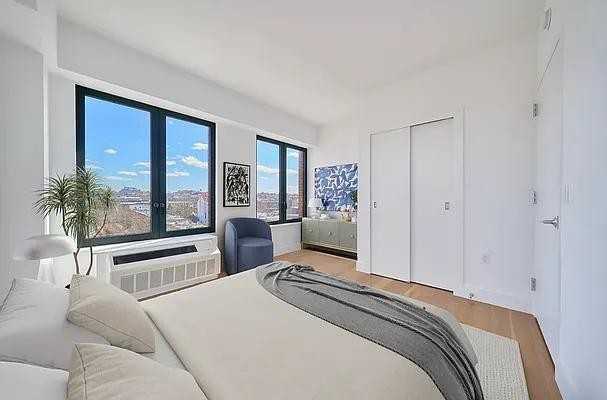 11th St #12G - Photo 2 of 18