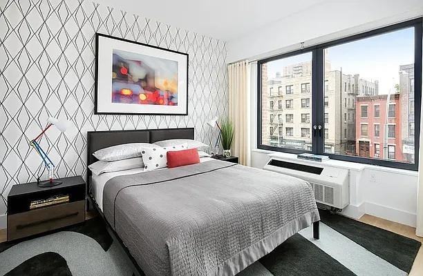 11th St #12G - Photo 4 of 18