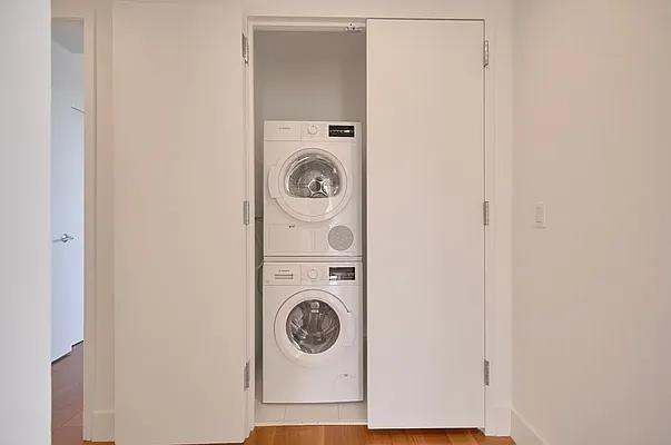 11th St #4K - Photo 6 of 18