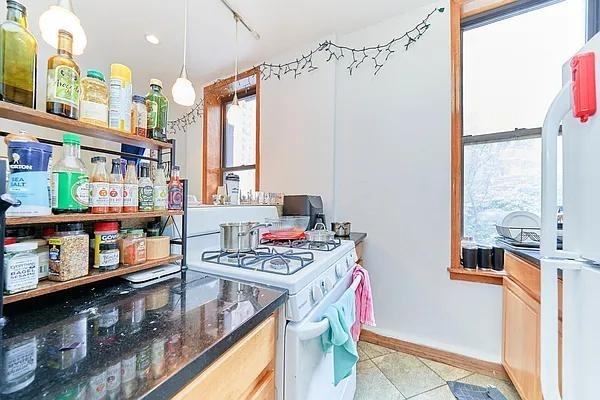 W 43rd St #4S - Photo 3 of 18