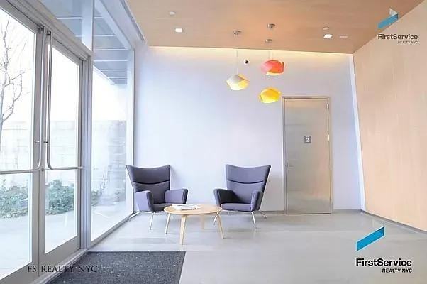 W 46th St #7 - Photo 6 of 20