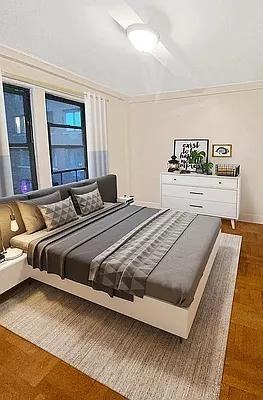 W 55th St #9F - Photo 3 of 9