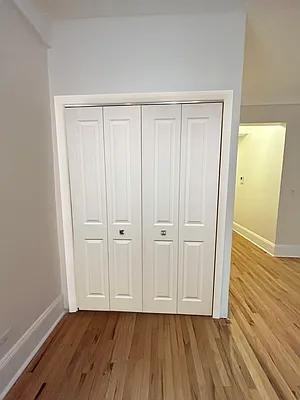 W 55th St #6E2 - Photo 4 of 10