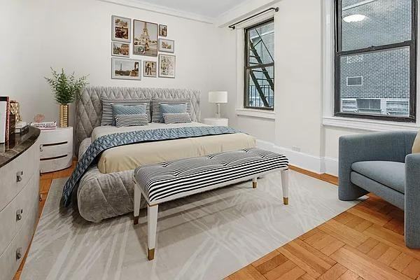 W 55th St #6E2 - Photo 5 of 10